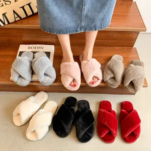 Dropshipping Women's Fashion Soft Indoor Home Fluffy Fuzzy Slippers Fur Cross Open Toe Fur Slides Comfortable Slippers