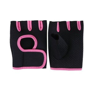 Gants de fitness mi-doigts avec design respirant et grip antidérapant pour l'entraînement en salle de sport et le cyclisme, usage unisexe adulte - Product Image 2