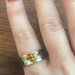 Anello in Argento H299 con Design a Insetto Placcato Oro 18K, Gioiello Unisex alla Moda, Idea Regalo - Product Image 3