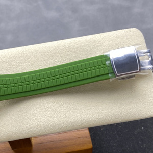 Reloj de Diseño de Lujo para Hombre, Esfera Verde, Correa de Goma, Movimiento Mecánico de Acero Inoxidable, Resistente al Agua, Cuadrado, de Cuarzo, Hecho en China - Product Image 5