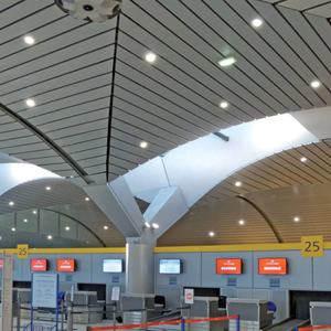 Faux <span class=keywords><strong>plafond</strong></span> acoustique industriel suspendu <span class=keywords><strong>pour</strong></span> toiture en bande d'aluminium du fabricant <span class=keywords><strong>pour</strong></span> décoration intérieure au <span class=keywords><strong>meilleur</strong></span> prix - Product Image 2
