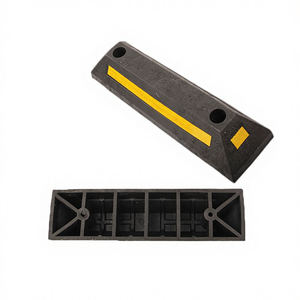 Dissuasore per Auto in Gomma Plastica, Barriera Premium Solida, Limitatore di Velocità per Parcheggi e Garage Sotterranei - Product Image 1