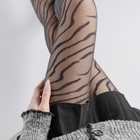 Bas d'été amincissants anti-accroc antibactérien en nylon à fleurs noires Collants tricotés pour femmes Sexy Beautiful Legs