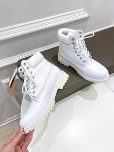 Botas de Nieve de Diseño de Lujo para Hombre y Mujer, de Cuero Genuino, Impermeables y Antideslizantes, con Estilo Clásico - Product Image 3