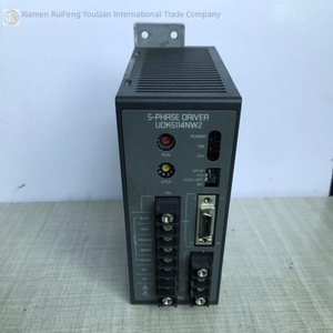 Un PLC Udk5114nw2 Usado, Probado en Buen Estado, Nuevo y Original, Disponible en Stock, para Automatización Industrial, Programación Dedicada - Product Image 1