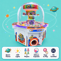Machine de jeu d'arcade à capsules rotatives pour 4 joueurs, idéale pour les centres de divertissement intérieurs