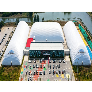 Dôme modulaire à gonflage rapide en membrane PVDF, résistant au vent et à la pluie, avec conception en 3 jours, tutorat d'installation en ligne, dômes pneumatiques pour le football - Product Image 1