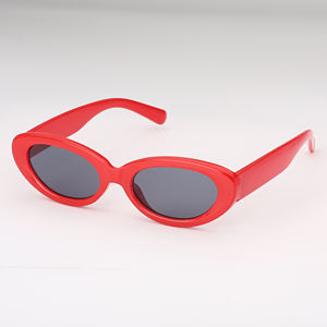 Lunettes de soleil ovales OEM pour femmes avec protection UV400 2025 nouvelle couleur Pantone tendance en option - Product Image 4