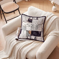 Coussin décoratif jacquard en chenille nordique à motifs abstraits, style moderne et minimaliste, tricoté