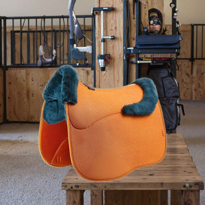 Demi-<span class=keywords><strong>tapis</strong></span> <span class=keywords><strong>de</strong></span> <span class=keywords><strong>selle</strong></span> <span class=keywords><strong>de</strong></span> haute qualité produits équestres <span class=keywords><strong>selle</strong></span> <span class=keywords><strong>de</strong></span> cheval formation équine <span class=keywords><strong>tapis</strong></span> d'équitation <span class=keywords><strong>tapis</strong></span> <span class=keywords><strong>de</strong></span> <span class=keywords><strong>selle</strong></span> <span class=keywords><strong>de</strong></span> Dressage en laine - Product Image 1