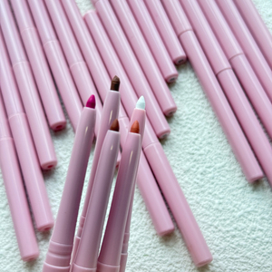 <span class=keywords><strong>Crayon</strong></span> à <span class=keywords><strong>lèvres</strong></span> imperméable longue tenue 23 couleurs, <span class=keywords><strong>crayon</strong></span> <span class=keywords><strong>contour</strong></span> <span class=keywords><strong>des</strong></span> <span class=keywords><strong>lèvres</strong></span> mat lisse, logo personnalisé - Product Image 4
