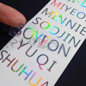 Vinilo Adhesivo Holográfico Dorado UV Personalizado, Brillante e Impermeable para Tazas, Botellas y Vasos con Transferencia UV - Product Image 3