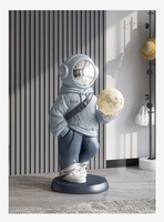 Résine Astronaute Figurine Moderne Cosmonaute Statue Décoration de La Maison Salon Ornements Lune Sculpture Pour Garçon Gril Cadeaux