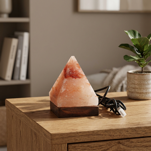 Lampe de Sel de l'Himalaya Miniature USB en Pierre Naturelle avec Base en Bois pour Décoration d'Intérieur, Sculptée à la Main, Qualité Pure, Lampe de Nuit en Sel de l'Himalaya – Offre Spéciale - Product Image 1