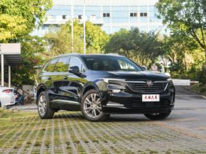 Enclave SUV Luxe Automatique Direction Gauche Sièges en cuir Toit ouvrant panoramique AWD R20 Pneus Intérieur sombre Nouvelles voitures - Product Image 4