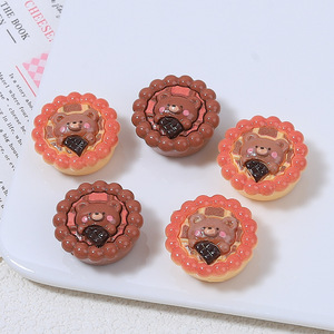 เรซิ่นคาโบชองรูปขนมหวานหมีช็อกโกแลตไข่แบนขนาดเล็ก สำหรับตกแต่งบ้านตุ๊กตา จี้ห้อยต่างหู DIY ของตกแต่งตู้เย็น - Product Image 3