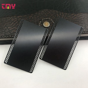 Venta al por mayor personalizado 0,3mm de espesor en blanco mate grabado con láser negro plata Acero inoxidable Metal tarjeta de visita - Product Image 5