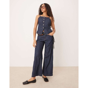 Conjunto de Dos Piezas de Mezclilla para Mujer, Jeans Oscuros Listos para Usar, OEM ODM para un Estilo Casual de Negocios o Urbano Moderno, Otoño Invierno - Product Image 1