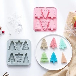แม่พิมพ์ซิลิโคนรูปต้นคริสต์มาสและดอกไม้ 3 มิติ 6 แบบ สำหรับทำเค้ก ช็อกโกแลต สบู่ทำมือ เกรดอาหาร บรรจุในถุง - Product Image 4