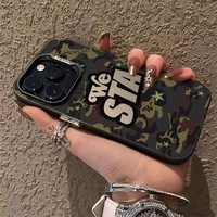 Coque de téléphone camouflage vert armée tendance avec lettres pour iPhone 17 16 15 13 12 11 Pro Max XR XS Mini Plus – Étui de protection personnalisé