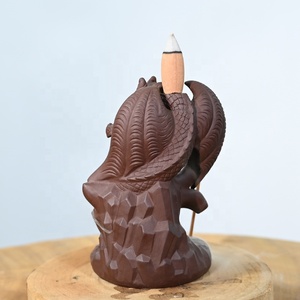 Brûleur d'<span class=keywords><strong>encens</strong></span> à refoulement en céramique chinoise SHUNJIAFU en forme <span class=keywords><strong>de</strong></span> dragon pour cônes d'<span class=keywords><strong>encens</strong></span> au bois <span class=keywords><strong>de</strong></span> santal, décoratif - Product Image 4