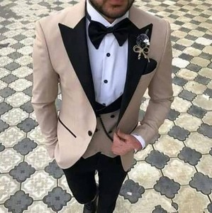 Traje de boda de 3 piezas para <span class=keywords><strong>hombre</strong></span>, chaqueta, pantalón y chaleco, color rosa, con solapa negra, hecho a medida - Product Image 1