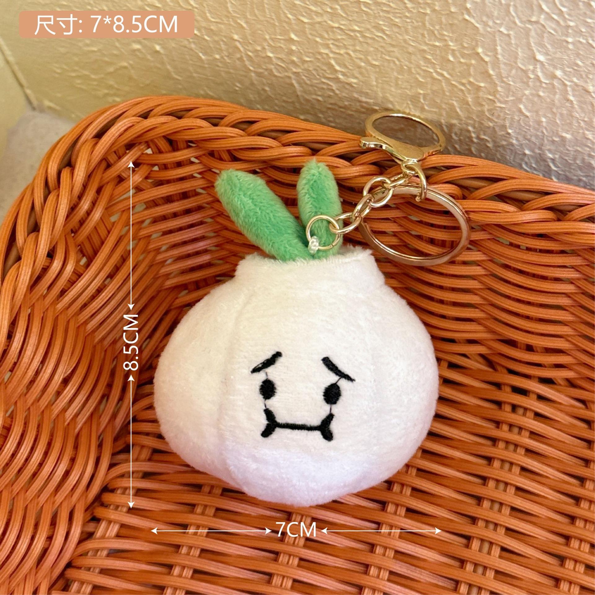 จี้ตุ๊กตากระเทียม 1 อัน