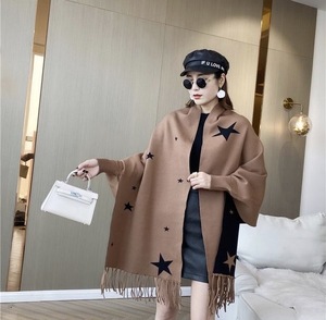 新しいスタイルの卸売ファッションタッセルショール袖付き手作りケープ女性冬 - Product Image 1