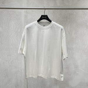T-shirt Unisexe Personnalisé à Manches Courtes, Couleur Unie, Coupe Boxy, en Maille 100% Coton 240 Grammes, Style Streetwear, Doux, Respirant et Infroissable - Product Image 1