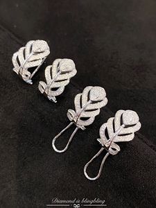 Bijoux de luxe et de mode Xinfly, or véritable 18 carats et diamant naturel 0,4 ct, boucles d'oreilles en forme de plume - Product Image 3