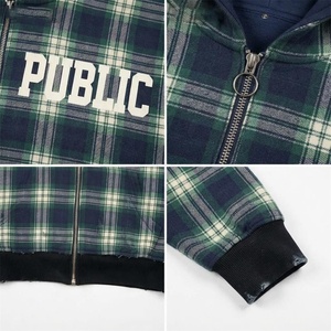 Sweat-shirt à capuche zippé personnalisé à carreaux pour homme, style streetwear oversize décontracté, en coton imprimé, coupe courte et effet vieilli pour l'automne - Product Image 2