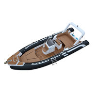 Bateau pneumatique de luxe RIB-760A en fibre de verre à coque en V profond avec tubes Hypalon pour la pêche, les excursions en haute mer et l'utilisation marine
