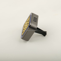 Usine source OEM ODM pour logo personnalisé, ornement désodorisant et parfumé en alliage de zinc pour l'intérieur de voiture