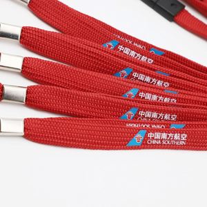 สายคล้องคอโพลีเอสเตอร์พิมพ์โลโก้ตามสั่ง พร้อมตัวล็อคแบบปลดเร็ว สีแดง สำหรับพนักงานสายการบิน - Product Image 3