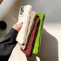 Coque de téléphone à motif ondulé en soie 3D de luxe pour iPhone 16 15 14 13 12 11 Pro Max X XR XS Max 7 8 14 Plus Couverture brillante de couleur unie