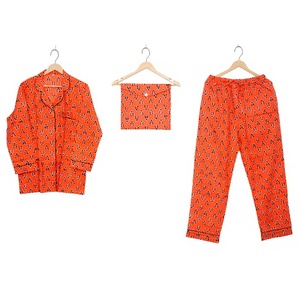 Conjunto de Pijama de 3 Piezas para Mujer, 100% Algodón, Estampado Geométrico Naranja, Camiseta de Manga Larga, Pantalones con Cierre de Cordón, Ropa de Dormir Suave e Informal - Product Image 1