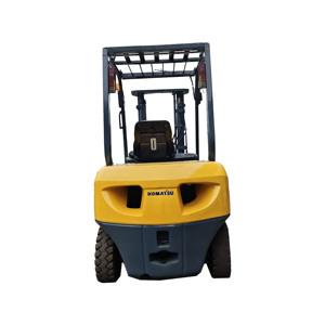 Carretilla elevadora diesel Komatsu 3T Maquinaria de construcción usada de alto rendimiento para la opción de carretilla elevadora de combustión interna de movimiento de tierras - Product Image 1