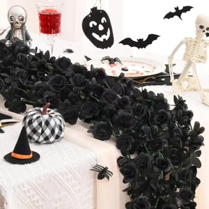 Ghirlanda di Rose Finte Nere a Tema Scuro, Decorazione Floreale Artificiale per Vetrine, Allestimenti Domestici, Eventi e Sfondi Fotografici - Product Image 2