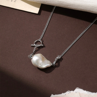 Collier ras du cou tendance en perles baroques naturelles d'eau douce SA Jewelry, plaqué argent, chaîne réglable avec fermoir OT, pour femme, style affirmé