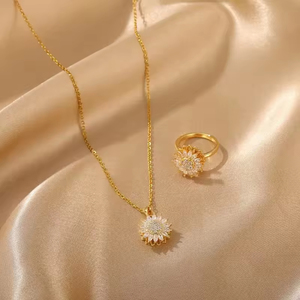 Trendige Damen-Halskette mit Drehbarem Sonnenblumen-<span class=keywords><strong>Ring</strong></span>-Anhänger, Kupfer-Sonnenblumen-CZ-Charm, Zierliche Halsketten-<span class=keywords><strong>Ring</strong></span>-Kombination für Frauen - Product Image 3