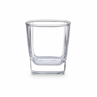 Verre à whisky carré de 183 ml avec coins arrondis, parois transparentes durables et côtés inclinés, idéal pour le whisky, les jus et les cadeaux