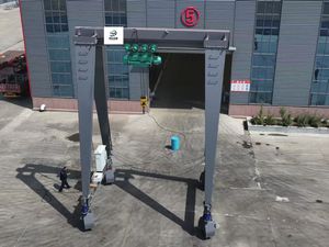 Grúa Compacta, Eficiente y Resistente con Ruedas, 360 °   Plataforma Giratoria Hidráulica, Equipo Móvil de Construcción - Product Image 2