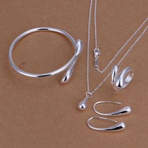 <span class=keywords><strong>Set</strong></span> Perhiasan Pengantin Afrika Dapat Digadaikan <span class=keywords><strong>18k</strong></span> Kalung Wanita Gelang Anting <span class=keywords><strong>Set</strong></span> Cincin Empat Buah Perhiasan Emas <span class=keywords><strong>Set</strong></span> Perhiasan Baja Tahan Karat - Product Image 3