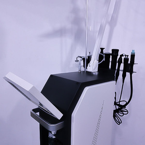 Appareil à oxygène avec équipement de soin de la peau par dermabrasion - Product Image 4