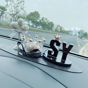 Creative Crown Car Perfume Ornament, Swan <b>Balloon</b> Interior Decoration, Beautiful and Cute Couple Car Fragrance - Product Image 4