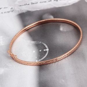 Xinfly Custom 18K Gold <b>Hammered</b> Fine <b>Bangle</b> Luxury Engagement Jewelry - Product Image 3