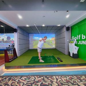 Simulateur de golf d'intérieur luxueux à caméra haute vitesse et haute définition pour l'entraînement à domicile, adapté aux grands centres de jeux. - Product Image 6
