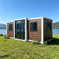 Casa Contenedor Prefabricada Desmontable con Revestimiento de Madera, Resistente a la Humedad, Expandible de 10 a 40 pies