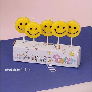 เทียนวันเกิดรูปยิ้ม หัวใจสีเหลือง ขนาด 2.5 ซม. ของตกแต่งเค้กสำหรับงานปาร์ตี้และงานเฉลิมฉลอง - Product Image 2