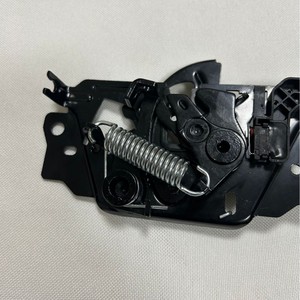 Verrou de capot avant Tesla 1033011-00-G, pièce de rechange, composant de capot moteur en métal noir - Product Image 3